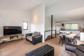 25A Twynam Street